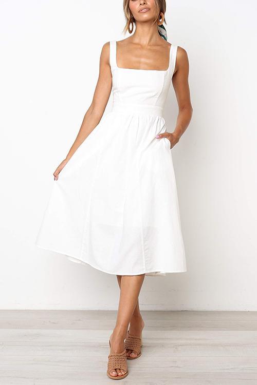 Beautifully Finished Dress in a Timeless Design