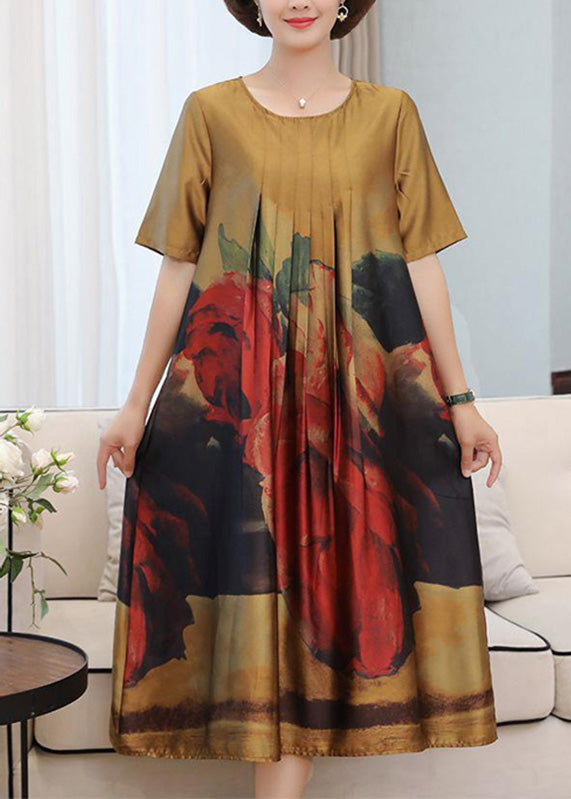 Well Tailored Dress with a Graceful Silhouette