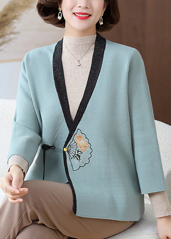 Gracefully Styled Cardigan for Any Occasion