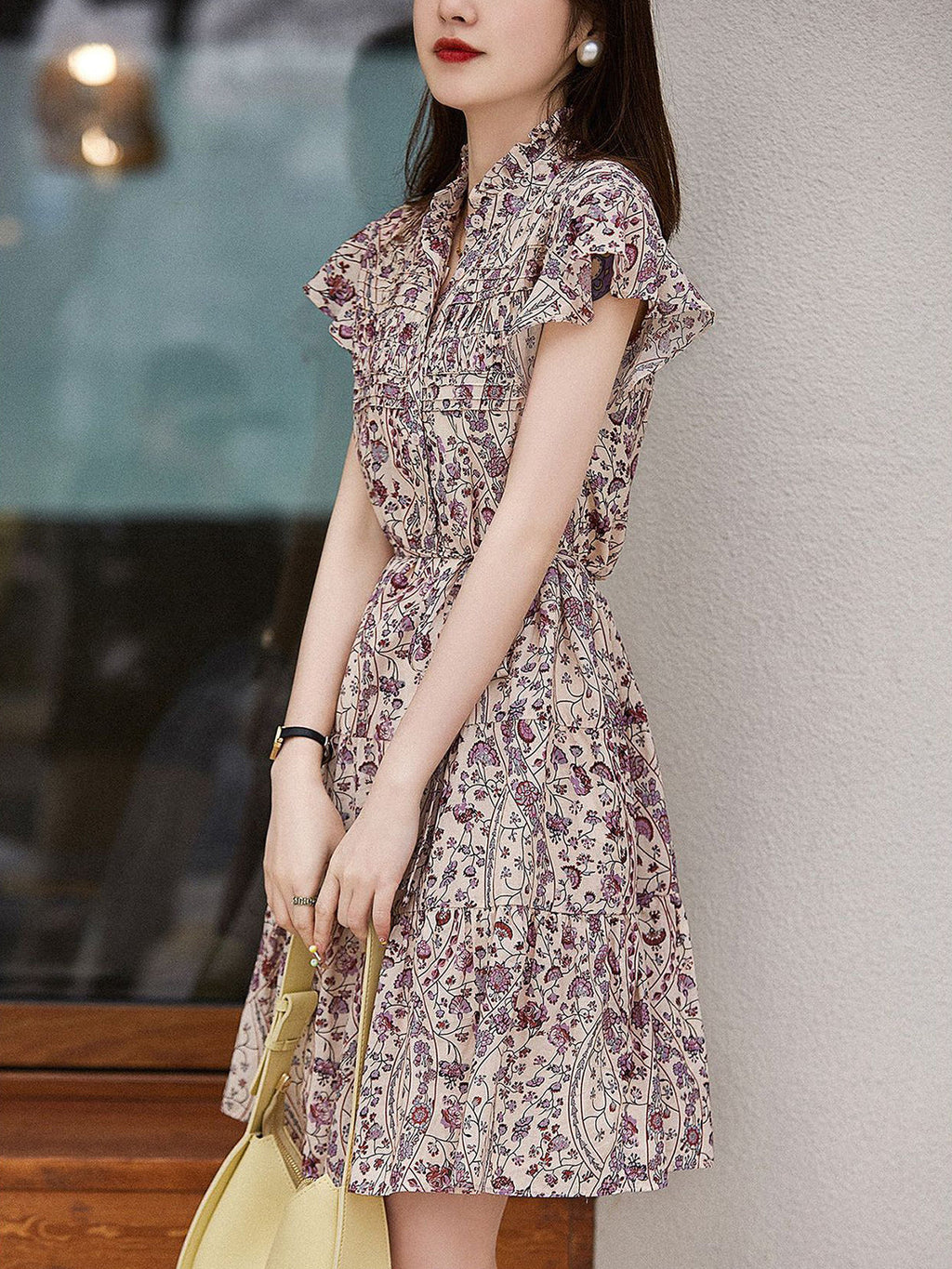 Beautifully Crafted Dress in a Classic Style