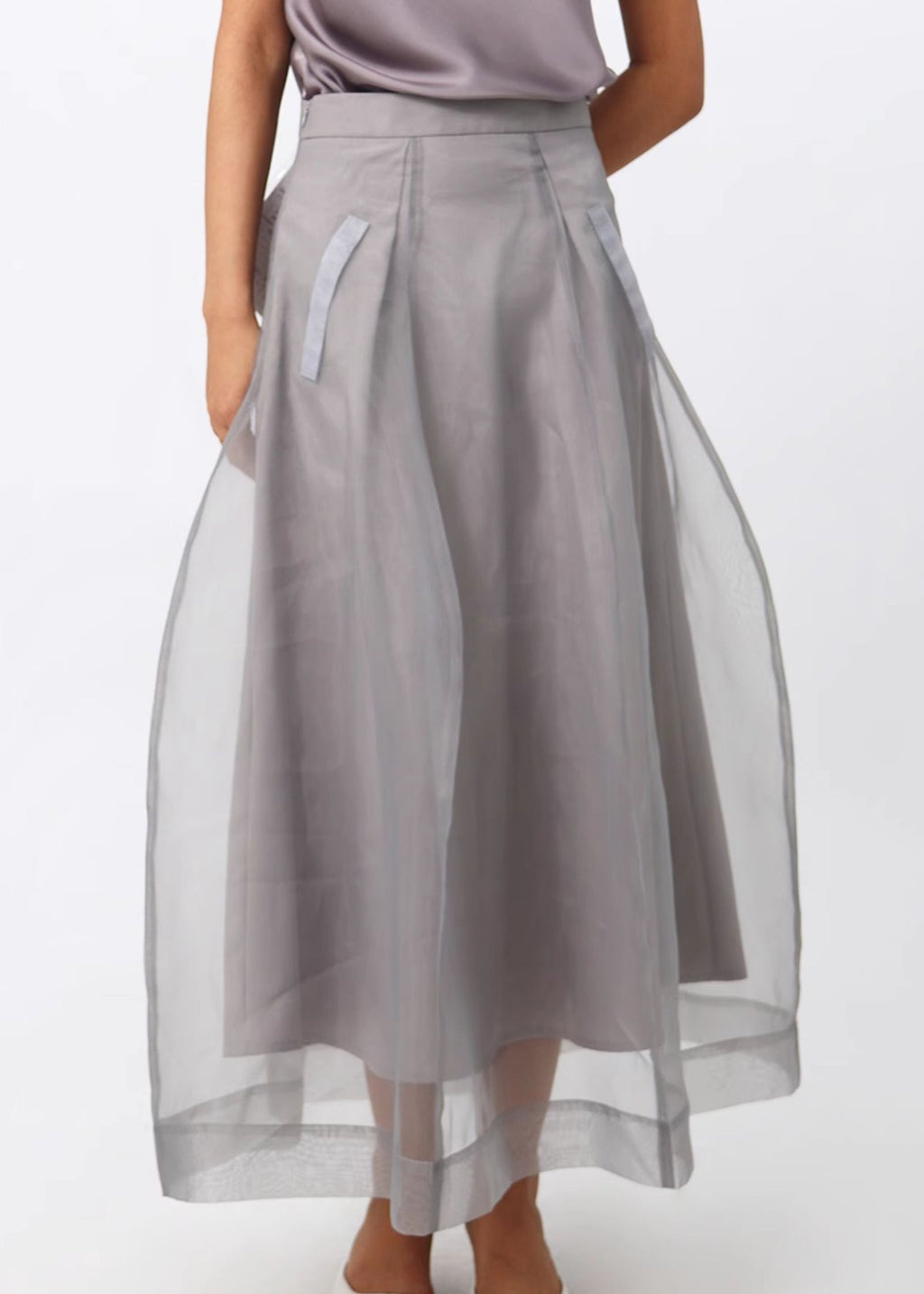 Gracefully Styled Garment for Any Occasion