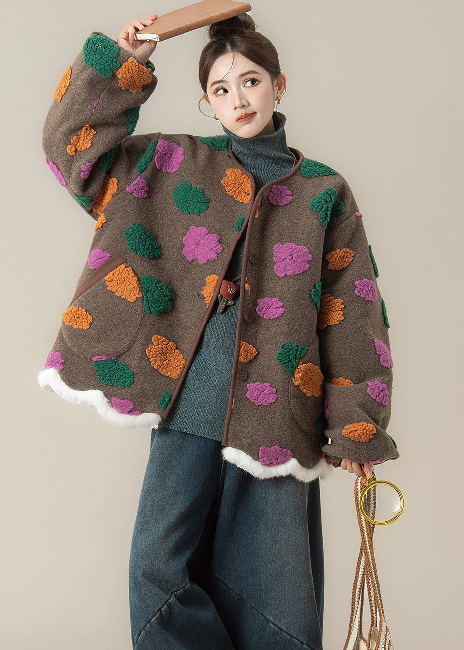 Gracefully Styled Coat for Any Occasion