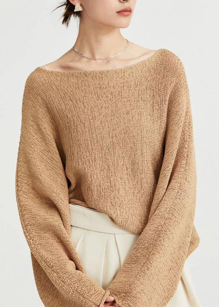 Effortlessly Elegant Top with a Timeless Design