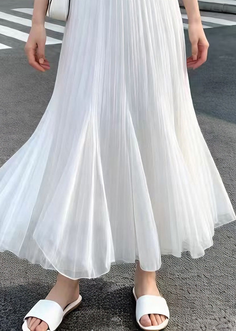 Sophisticated Garment with a Clean Classic Look