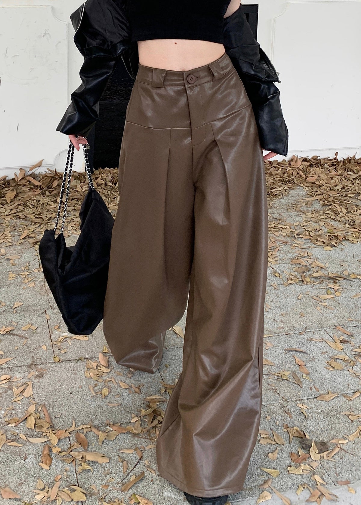 Sophisticated Pants with a Clean Classic Look