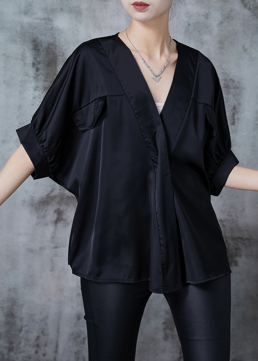 Well Tailored Shirt with a Graceful Silhouette