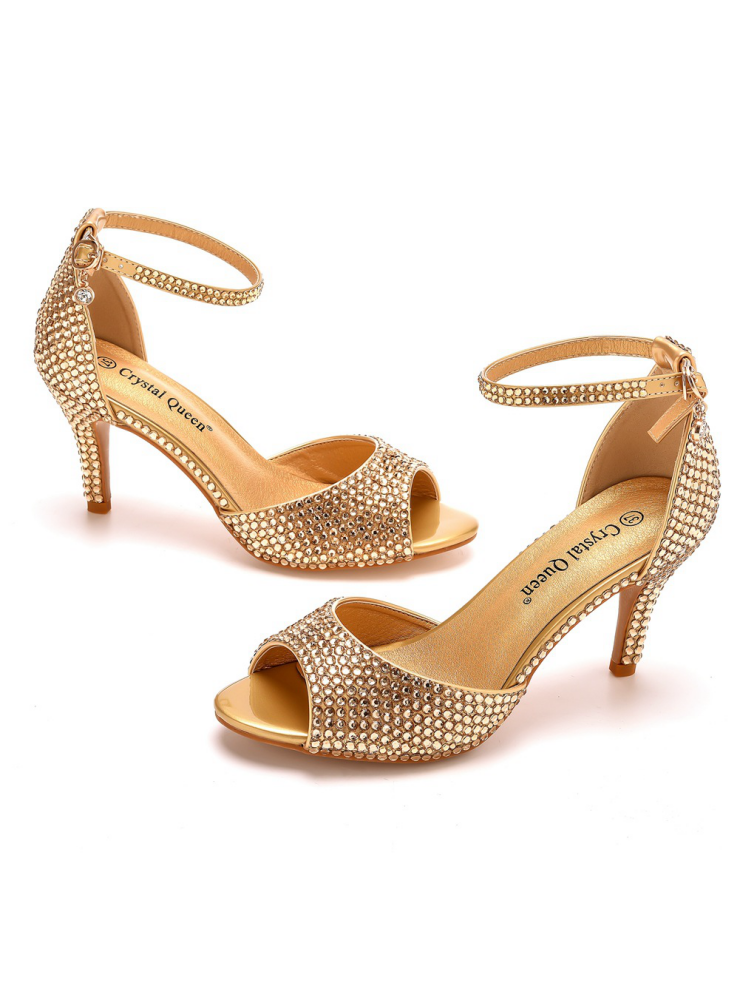 Graceful Orthopedic Sandals for Modern Look