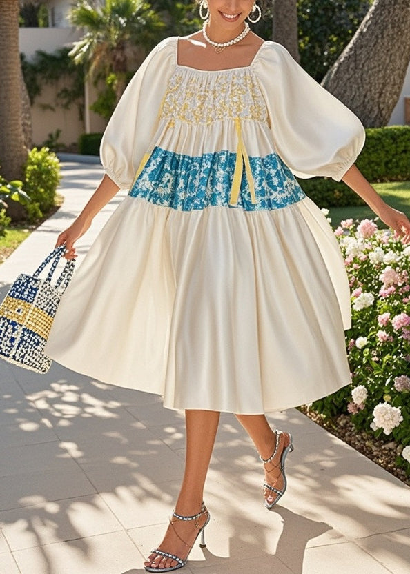 Classic Vintage Dress with a Flattering Fit