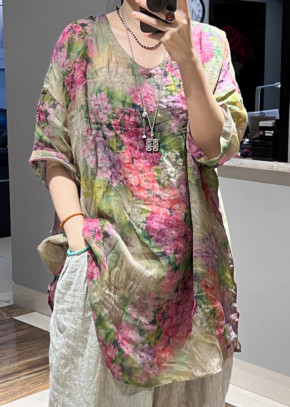 Beautifully Finished Blouse in a Timeless Design