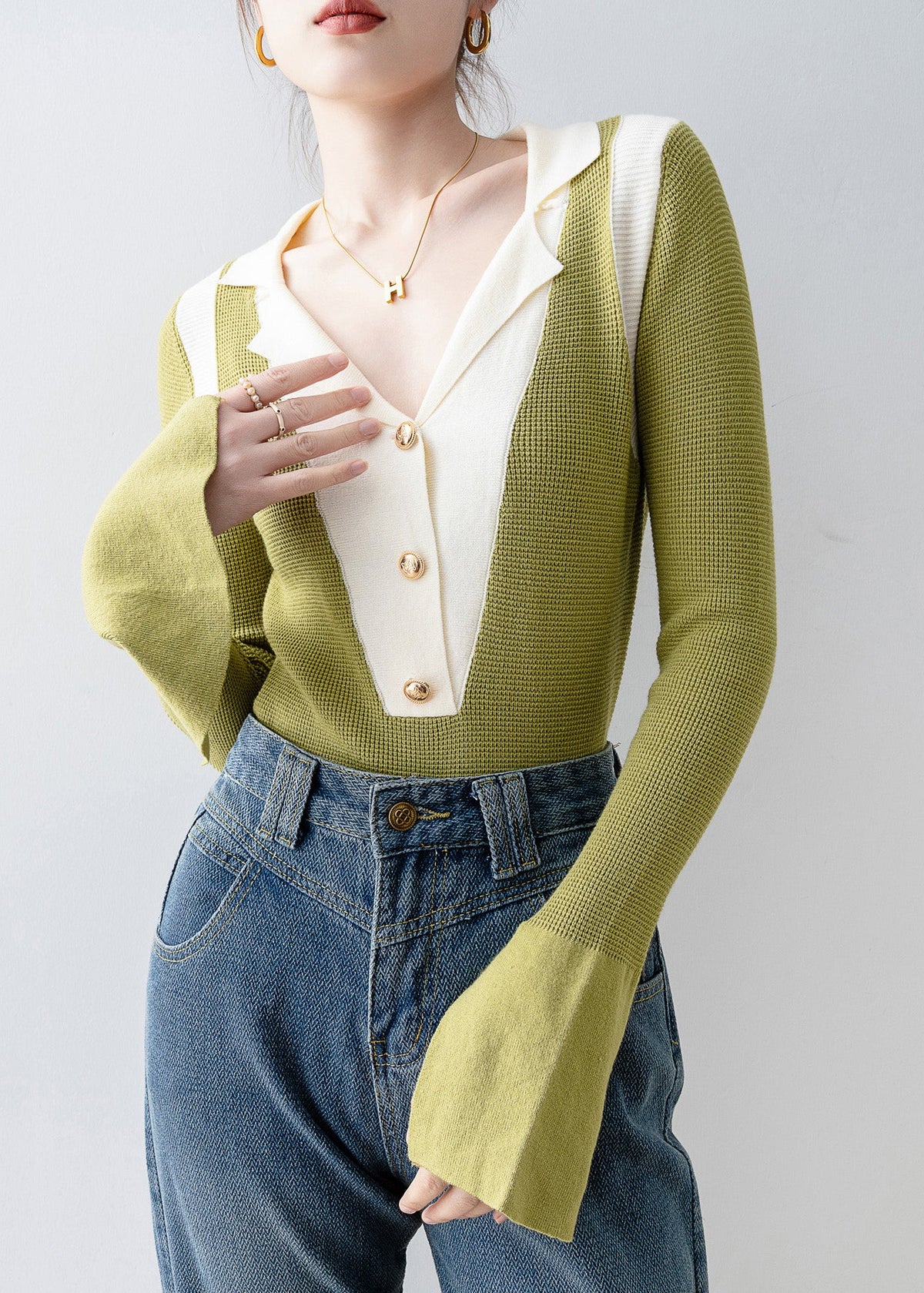 Classic Vintage & Enduringly Stylish Top