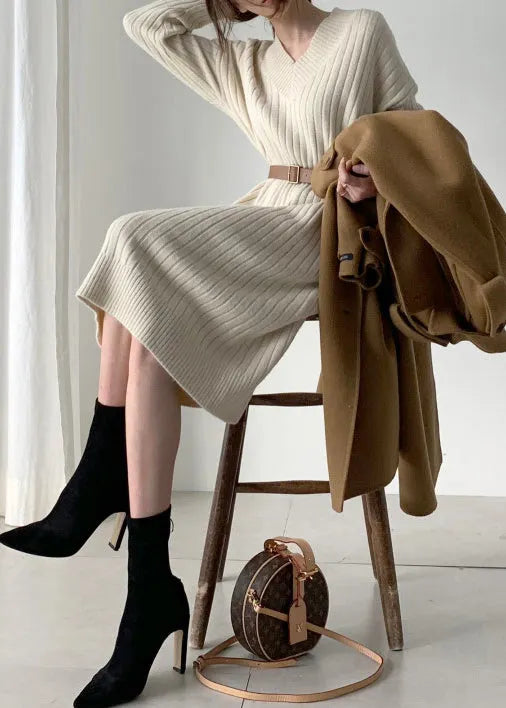 Classic Vintage Dress with a Flattering Fit