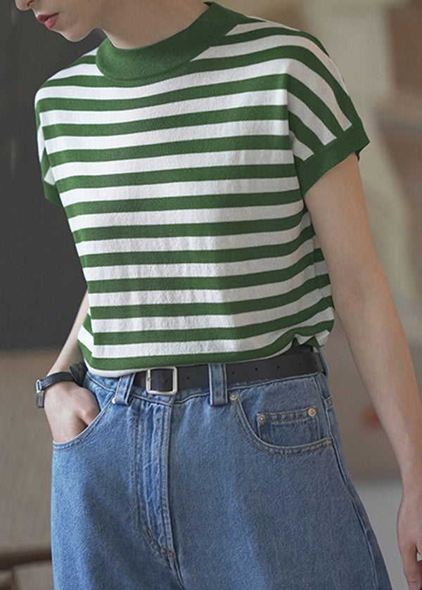 Classic Vintage Shirt with a Flattering Fit