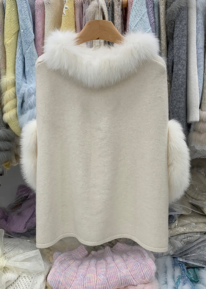 Classic Vintage Sweater with a Flattering Fit
