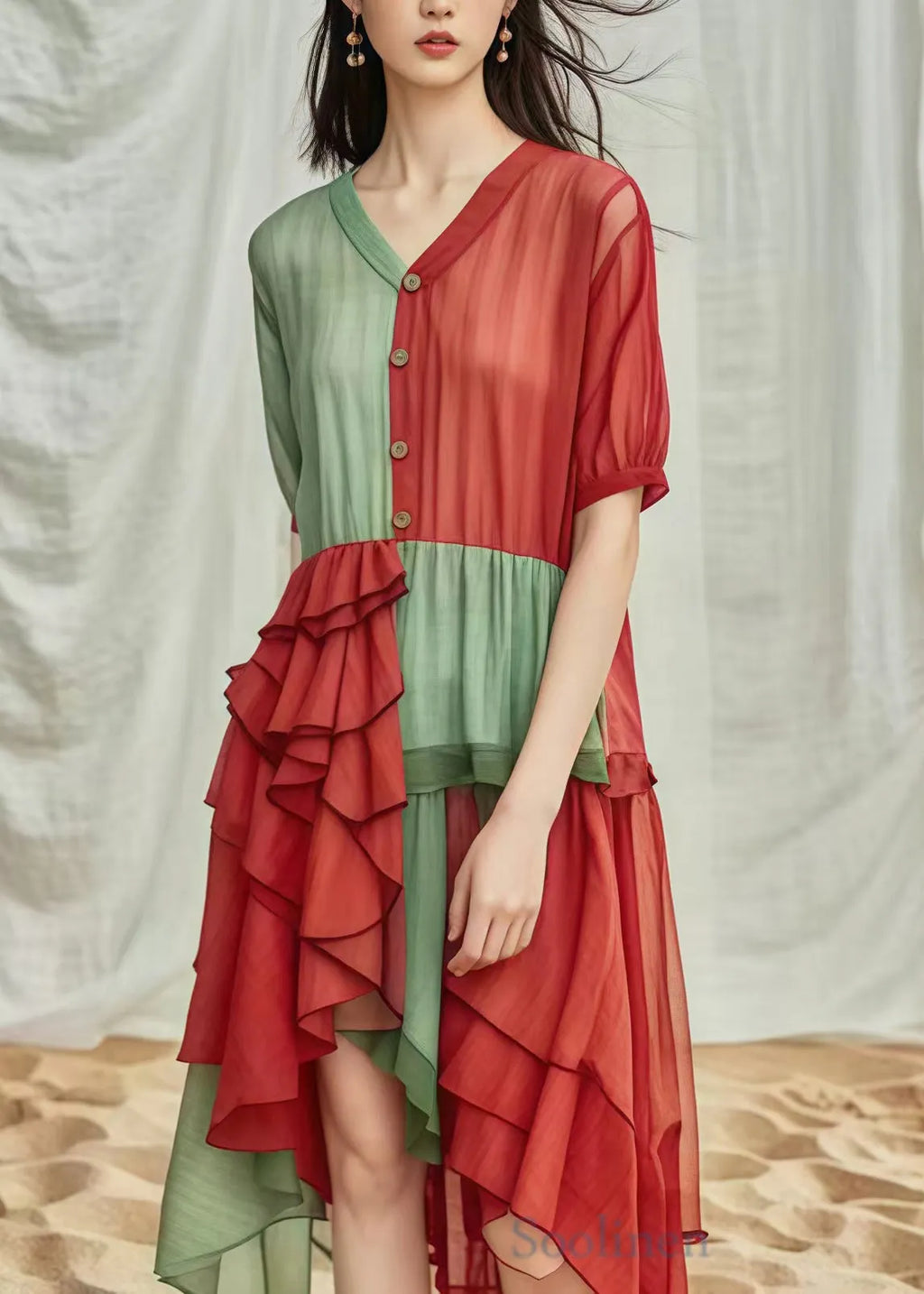 Effortlessly Elegant Dress with a Timeless Design