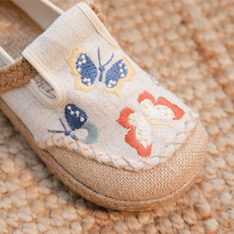 Chic Orthopedic Shoes with Unique Design