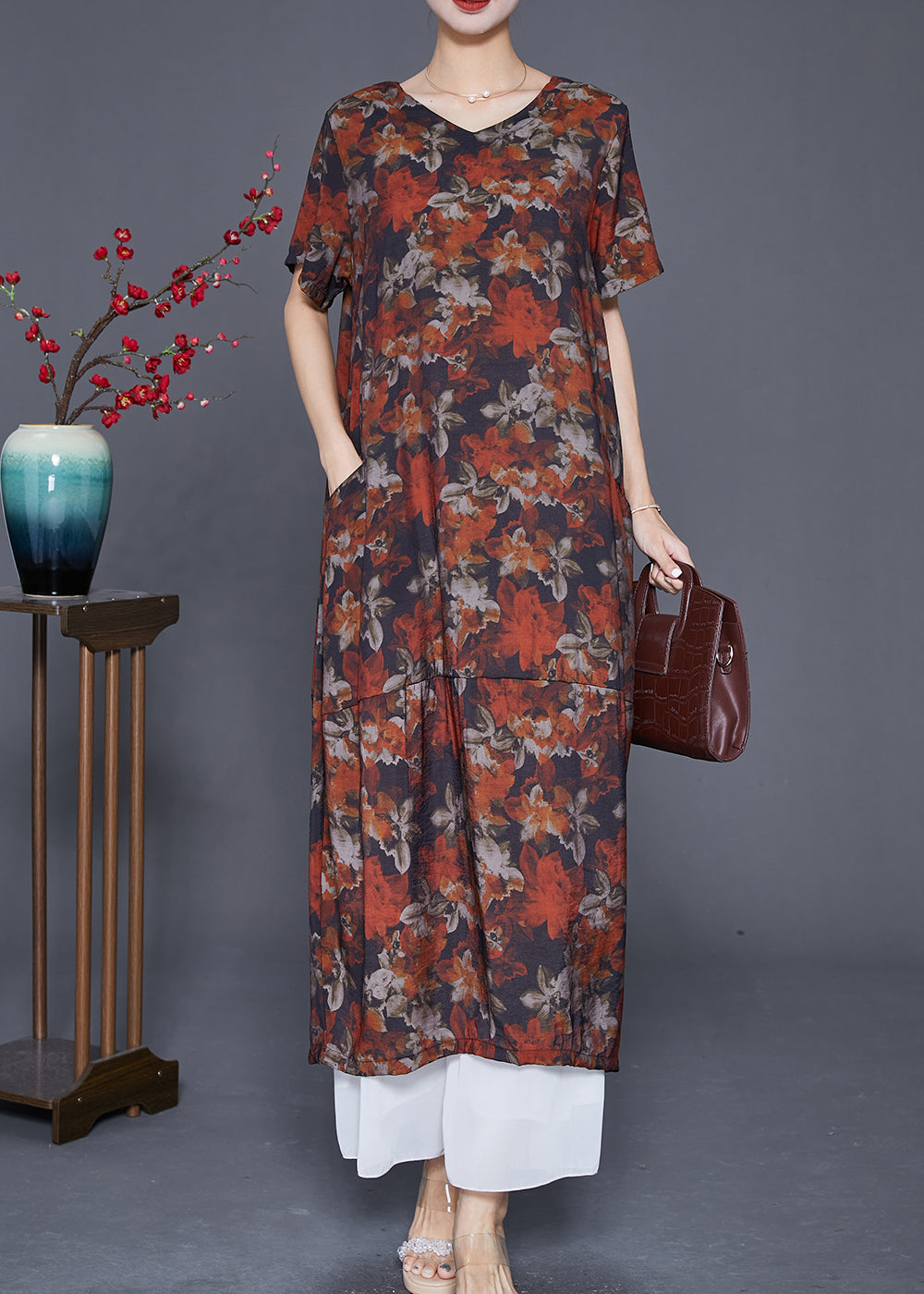 Well Tailored Dress with a Graceful Silhouette