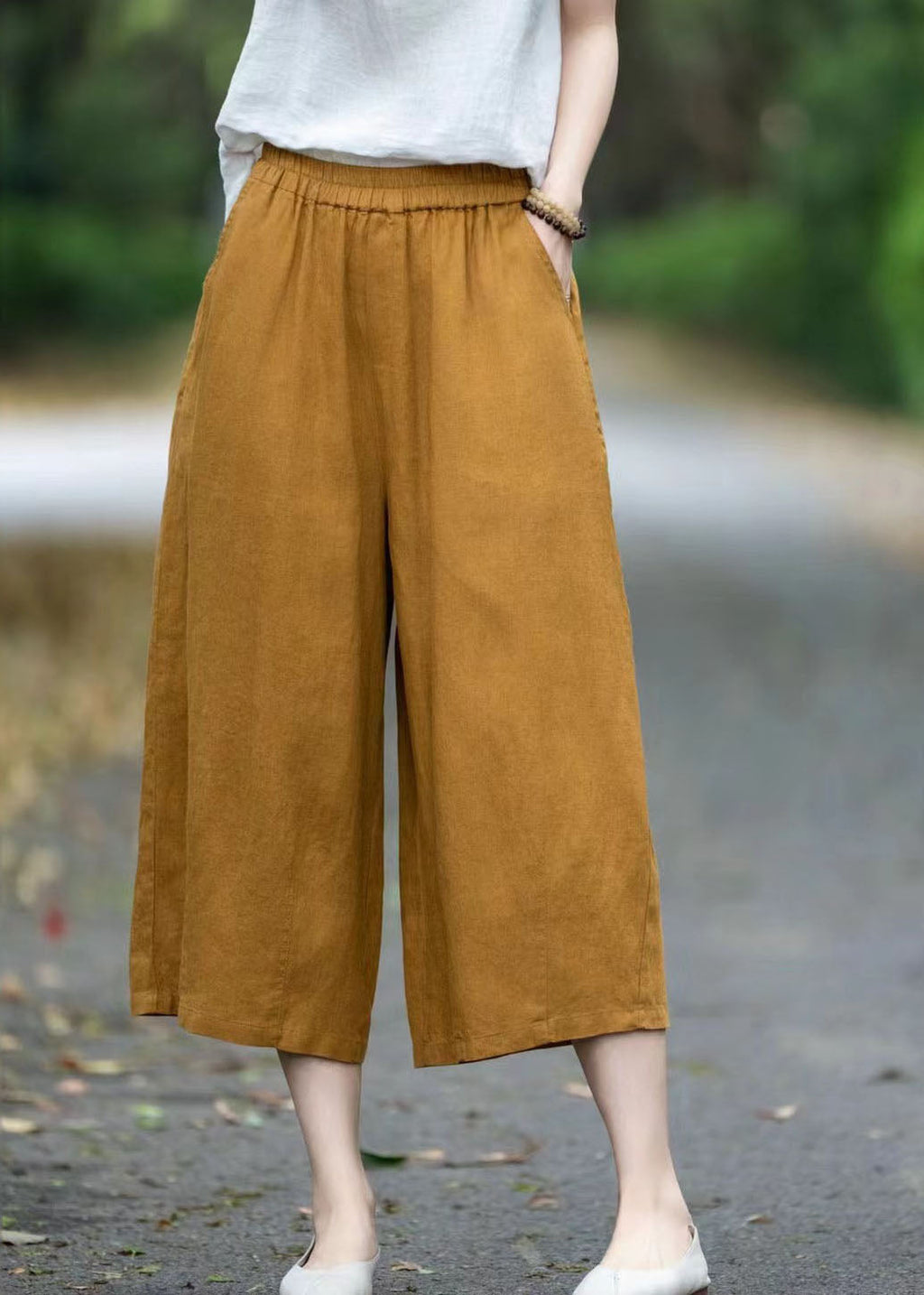 Elegantly Styled Pants for Everyday Wear