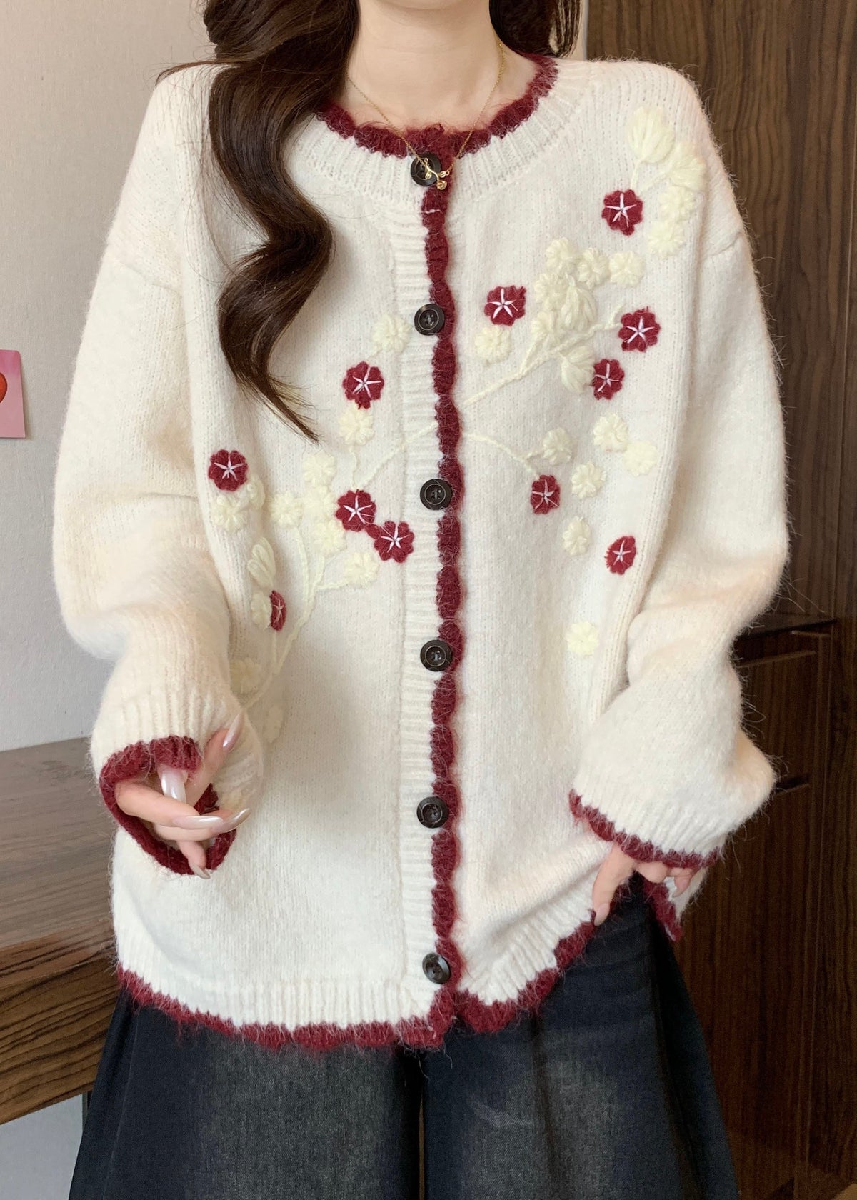Gracefully Styled Cardigan for Any Occasion