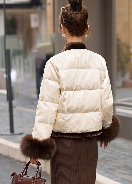 Gracefully Styled Jacket for Any Occasion