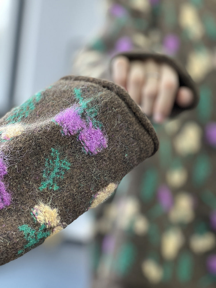 Effortlessly Elegant Sweater with a Timeless Design