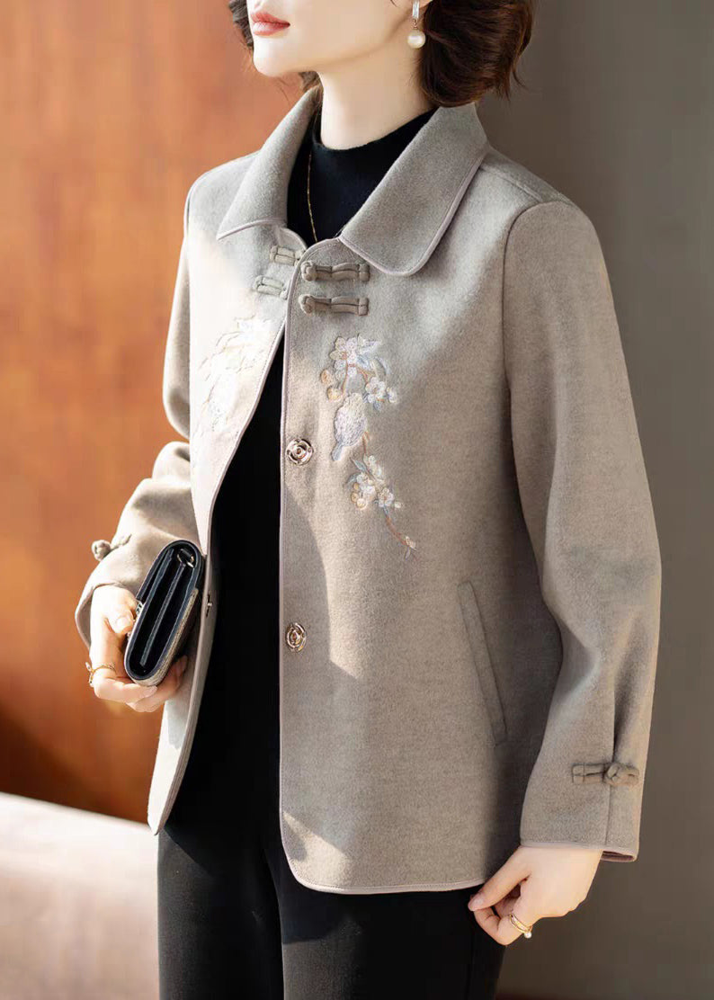 Classic Vintage & Enduringly Stylish Coat