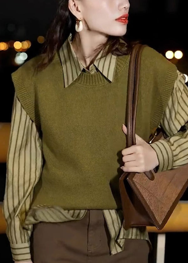 Effortlessly Elegant Coat with a Timeless Design