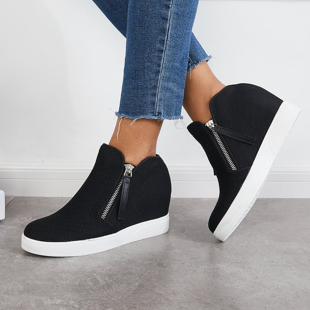 Classic Orthopedic Sneakers with Timeless Style