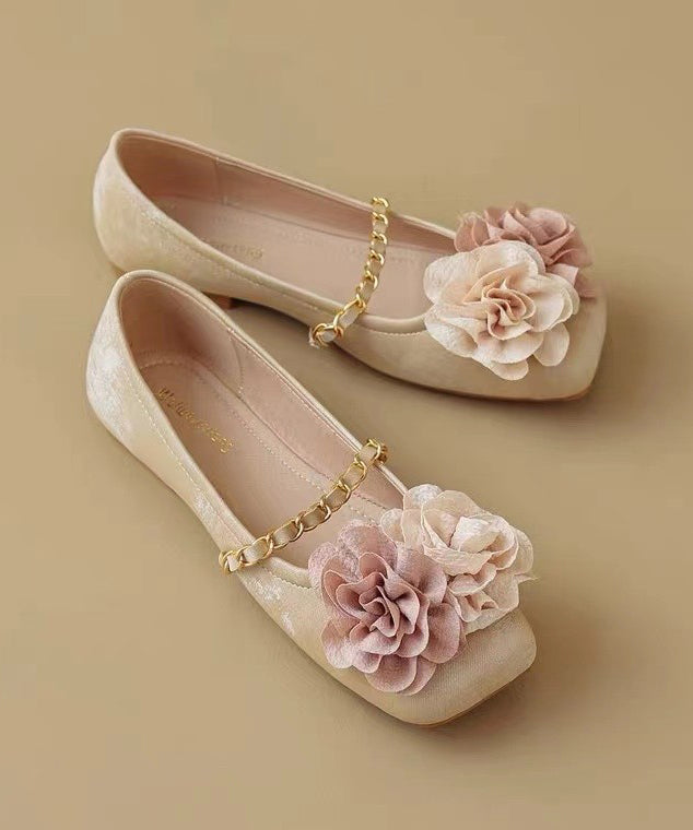 Chic Orthopedic Flats with Unique Design