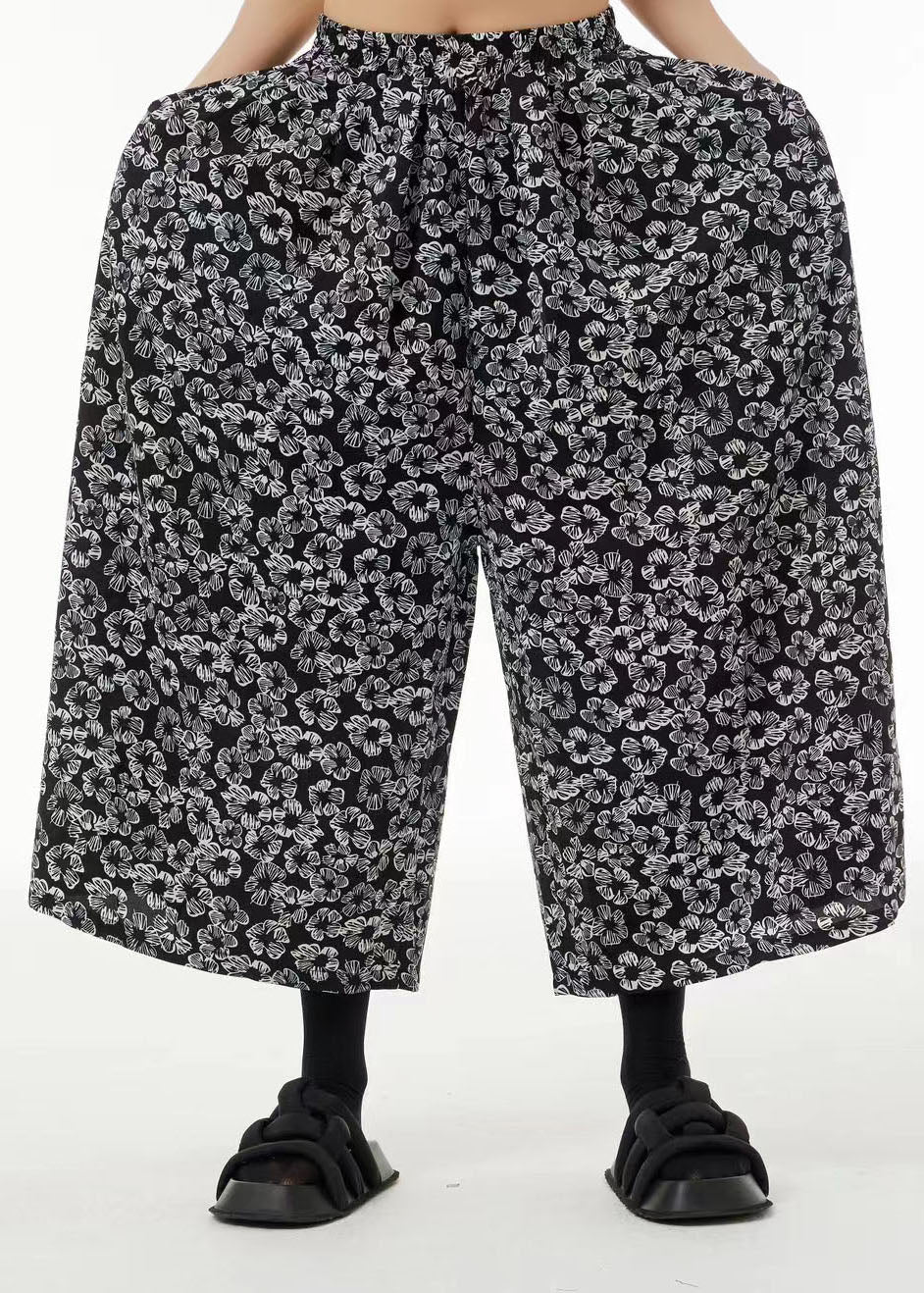 Classic Vintage Pants with a Flattering Fit