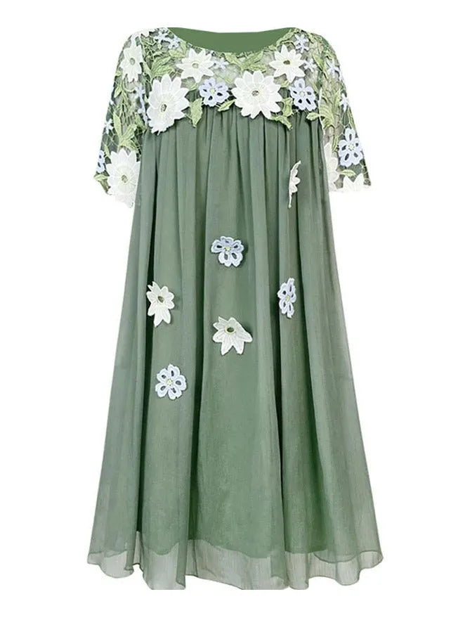 Classic Vintage Dress with a Flattering Fit