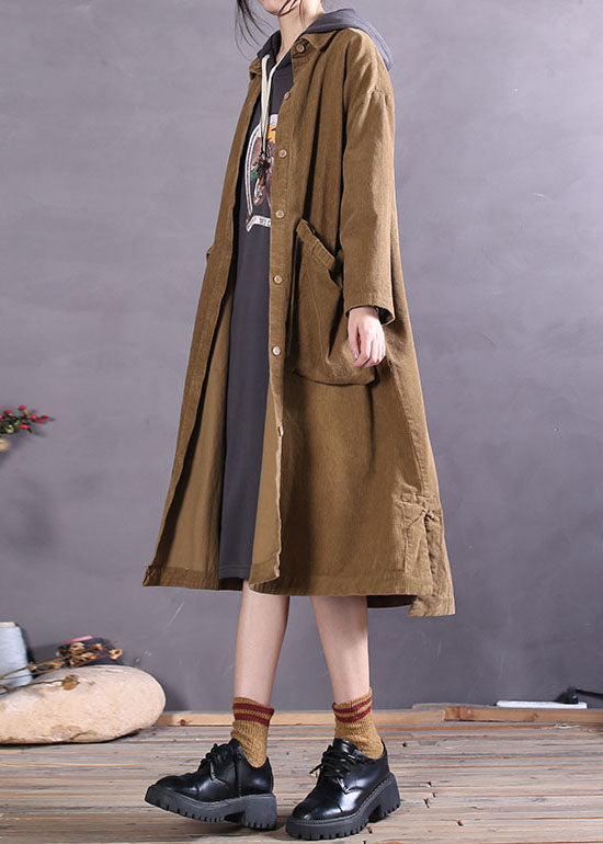 Well Tailored Coat with a Graceful Silhouette