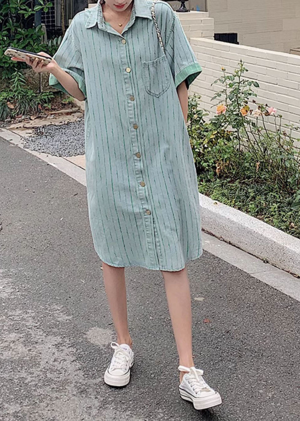 Well Tailored Dress with a Graceful Silhouette