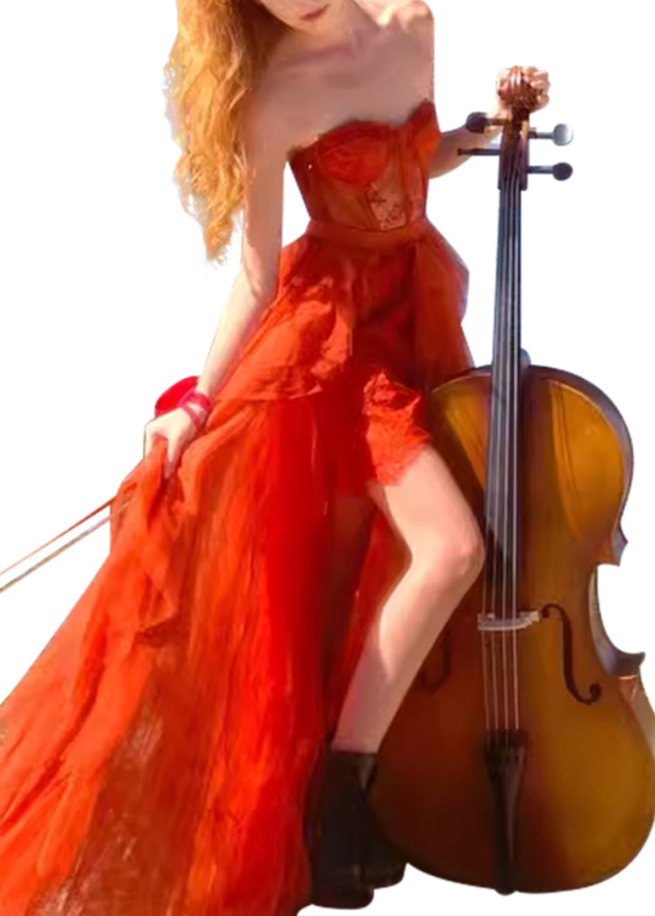 Beautifully Finished Dress in a Timeless Design