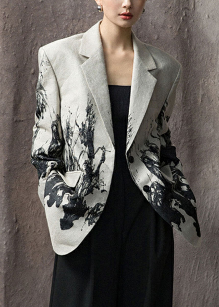 Elegantly Styled Coat for Everyday Wear