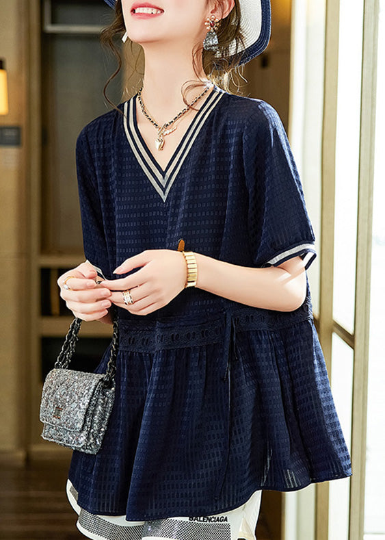 Effortlessly Elegant Top with a Timeless Design