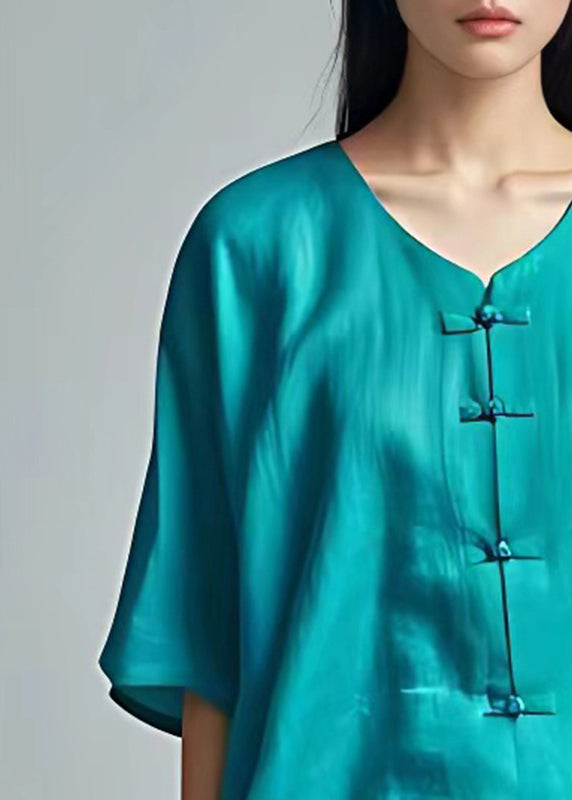 Sophisticated Top with a Clean Classic Look