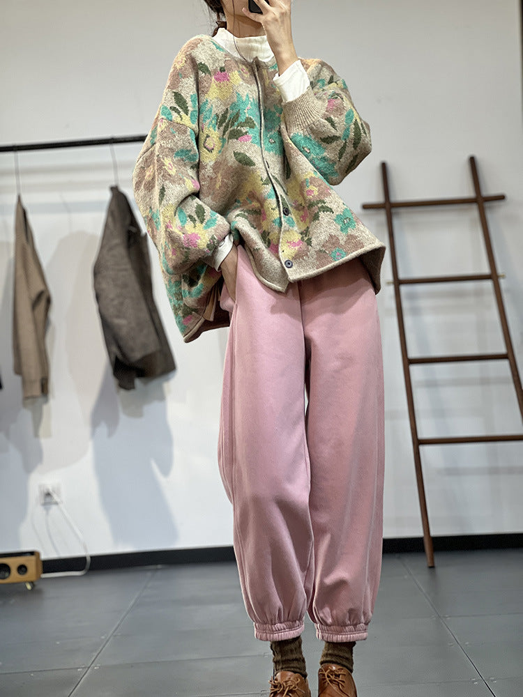 Classic Vintage Sweater with a Flattering Fit