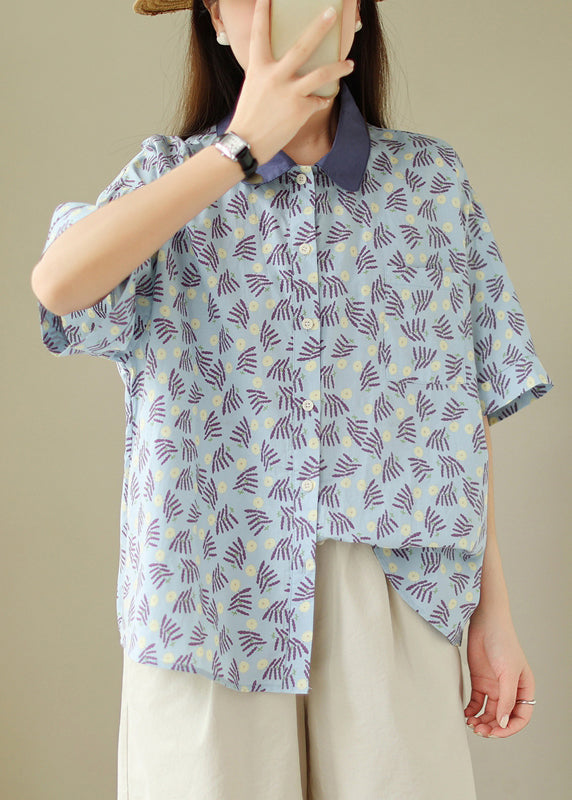 Classic Vintage Blouse with a Flattering Fit