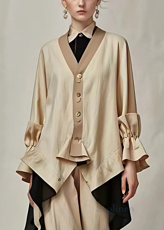 Well Tailored Coat with a Graceful Silhouette