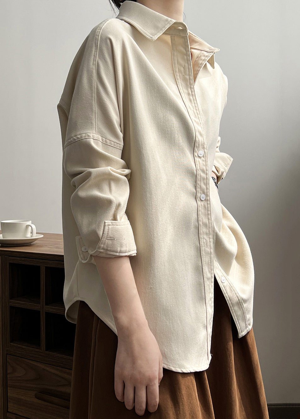 Classic Vintage Shirt with a Flattering Fit