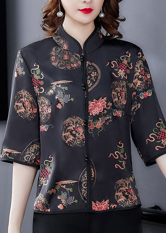 Classic Vintage Shirt with a Flattering Fit