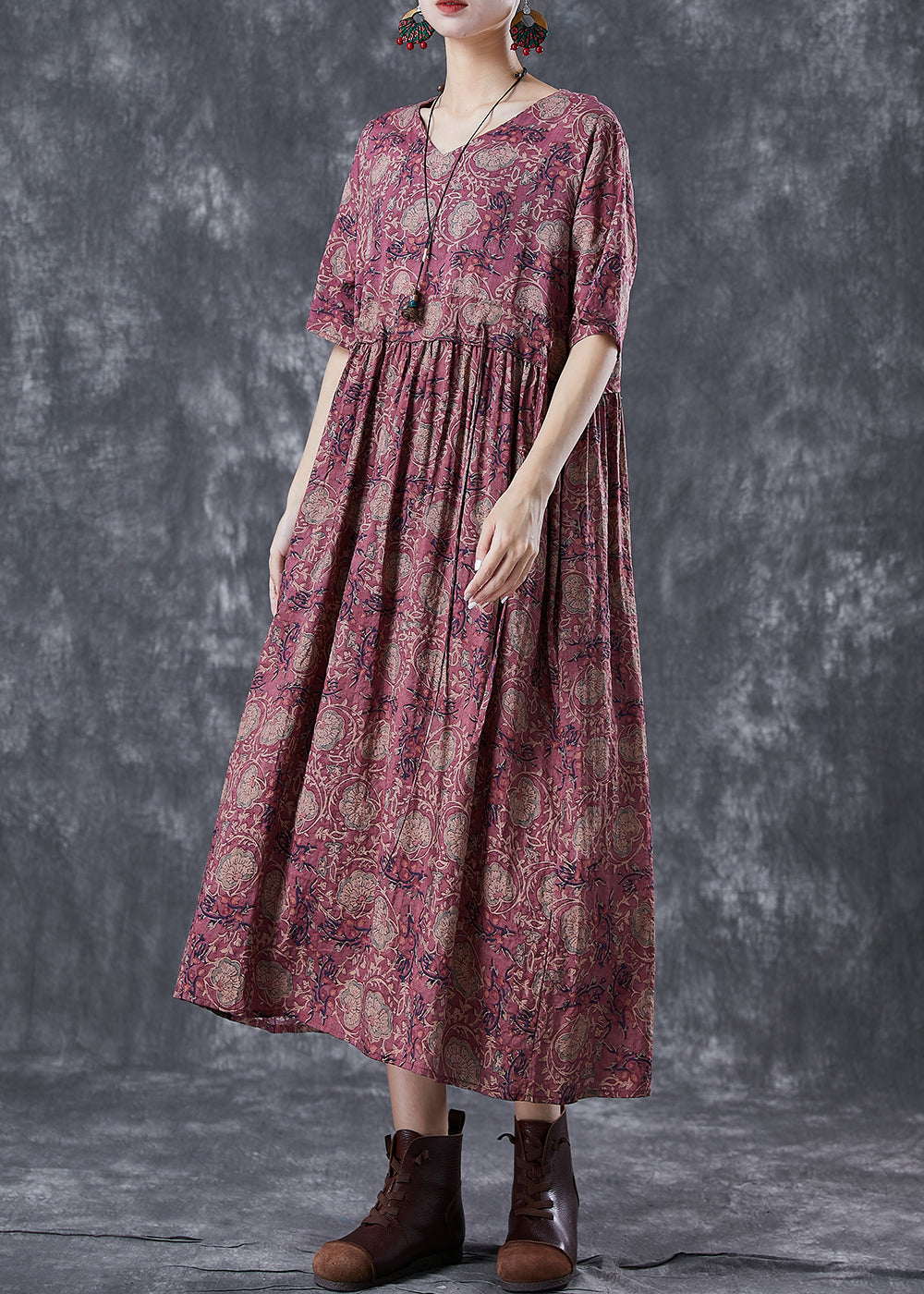 Classic Vintage Dress with a Flattering Fit