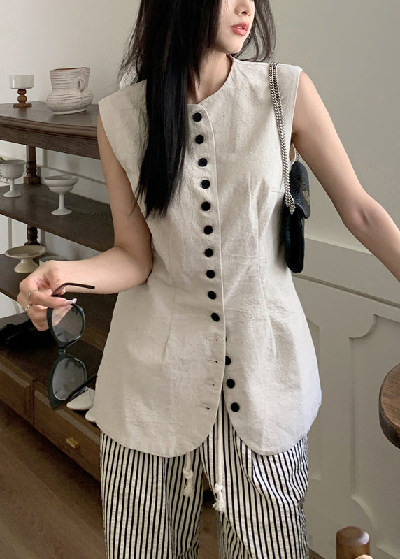 A Vintage Style Coat with Delicate Timeless Details