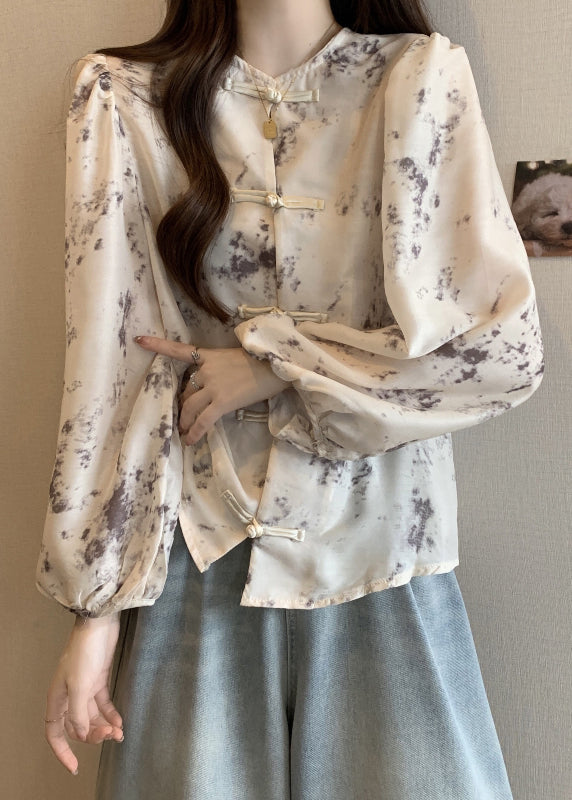Elegantly Styled Blouse for Everyday Wear