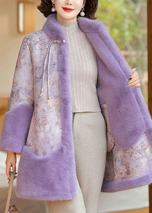 Effortlessly Elegant Coat with a Timeless Design