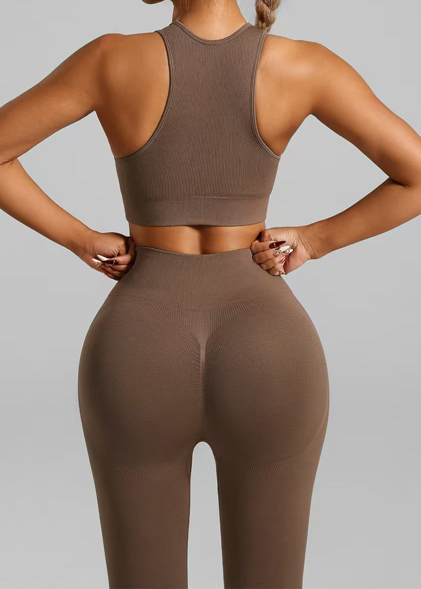 Elegantly Styled Pants for Everyday Wear