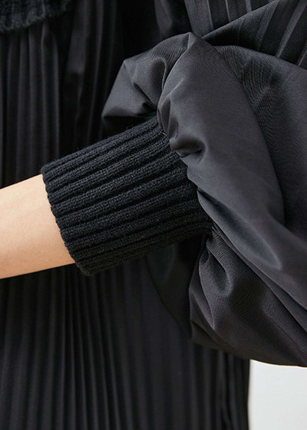 Beautifully Finished Top in a Timeless Design