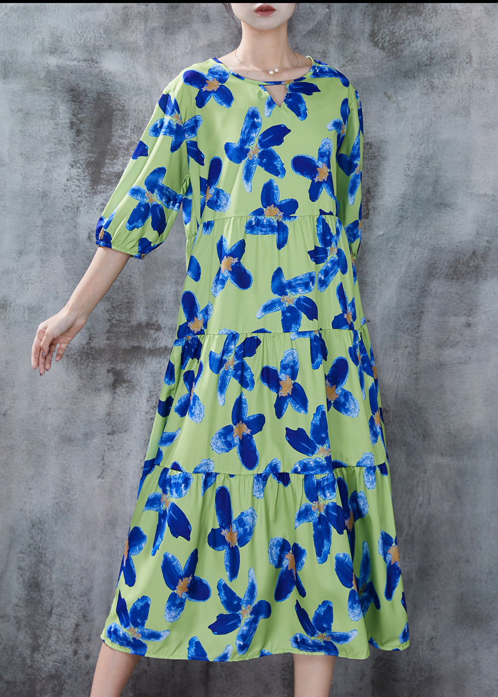 Beautifully Crafted Dress in a Classic Style