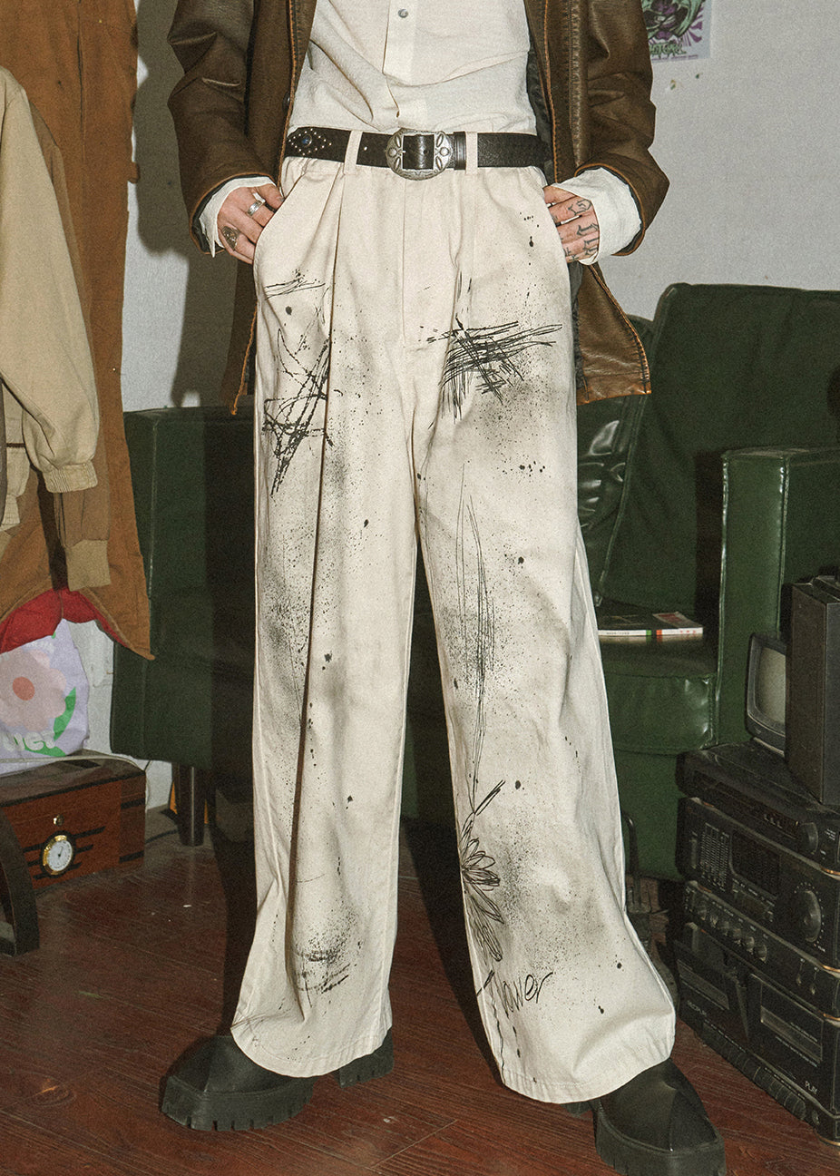 Effortlessly Elegant Pants with a Timeless Design