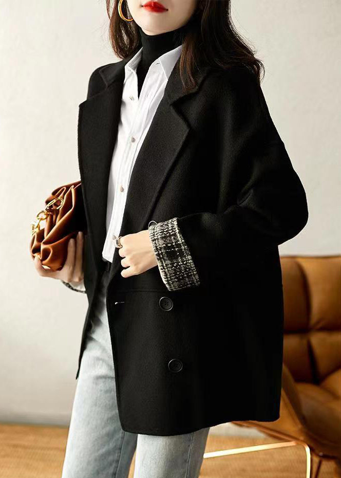 Gracefully Styled Coat for Any Occasion